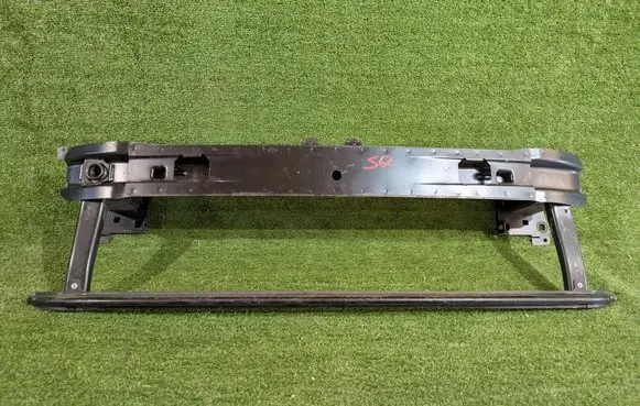 Volkswagen PASSAT B8 Front bumper support beam 