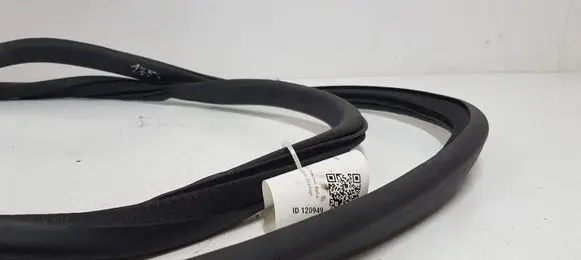 Opel Astra K Rear door rubber seal (on body)