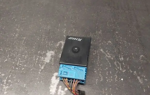BMW 3 E36 Window wiper relay 8359031 61358359031