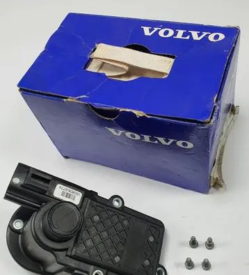 Volvo XC90 EGR valve cooler 31216573