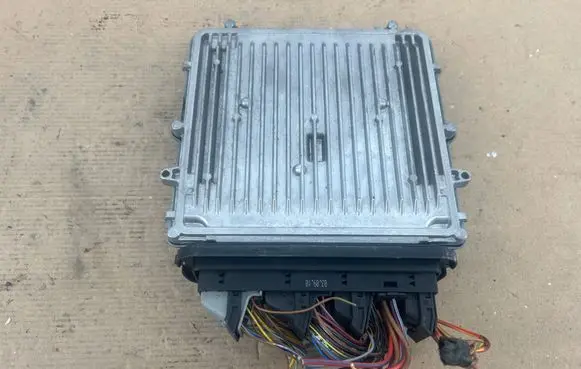 BMW 3 E90 E91 Engine control unit/module 8510832 0281017027 030113503