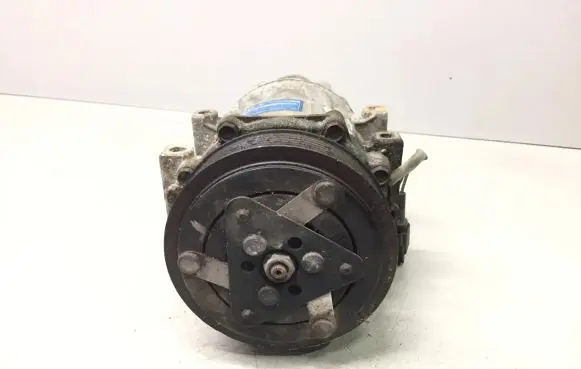 Volvo V50 Air conditioning (A/C) compressor (pump) 3M5H19D629HD 7388806524
