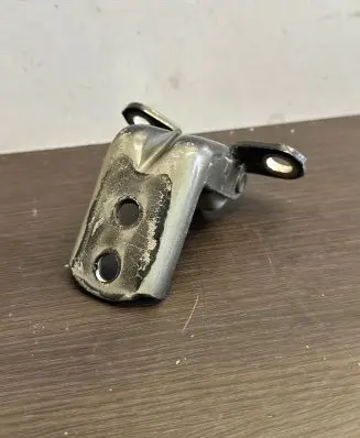 Nissan Leaf I (ZE0) Front door lower hinge A047742