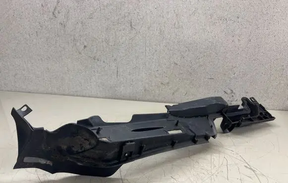 Audi A4 S4 B9 Fender end trim 8W0821170