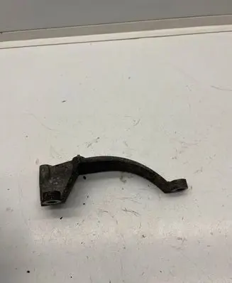 Mercedes-Benz ML W163 A/C compressor mount bracket A6280980330