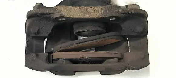 Peugeot 3008 I Front brake caliper