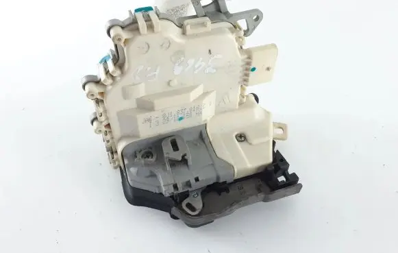 Audi A6 S6 C6 4F Front door lock 8J1837016C