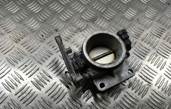 Renault Megane I Throttle valve AJ0010428 1432059 028014575