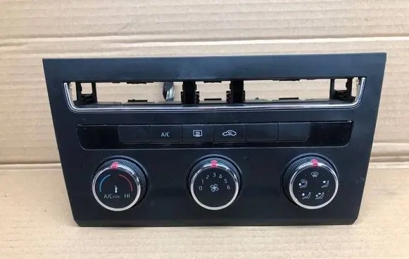 Seat Leon (5F) Climate control unit 5F0907426H 5HB0111742