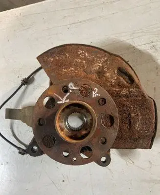 SsangYong Korando Front wheel hub spindle knuckle