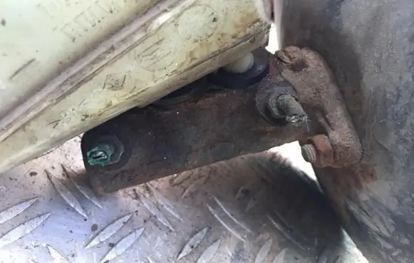 Renault Megane I Master brake cylinder