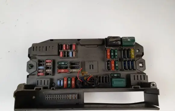 BMW X5 E70 Fuse module 6931690
