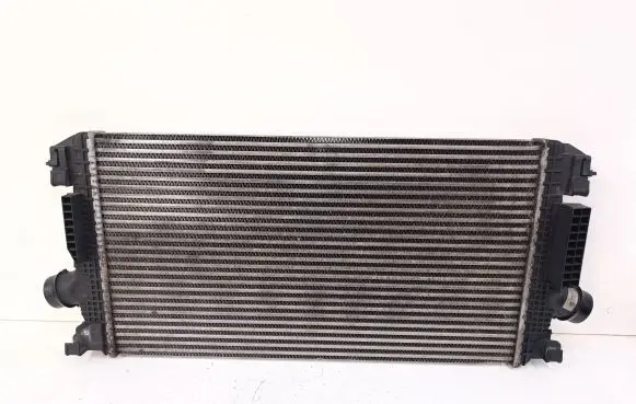 Opel Zafira C Intercooler radiator 13267647 427460812
