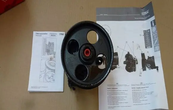 Peugeot 205 Power steering pump JPR287I