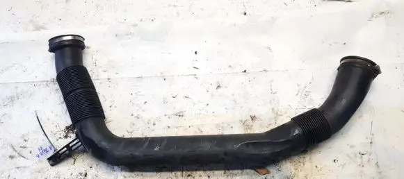 Chevrolet Cruze Air intake hose/pipe 13307083