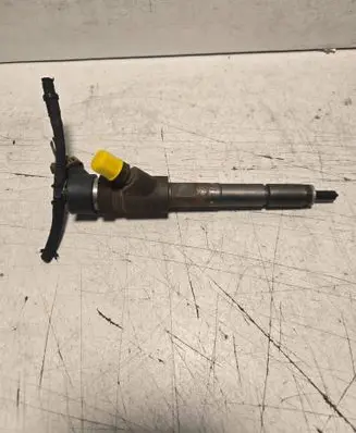 Toyota Auris 150 Fuel injector 0445110