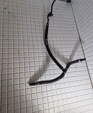 Mercedes-Benz C W204 Engine coolant pipe/hose A2045011025