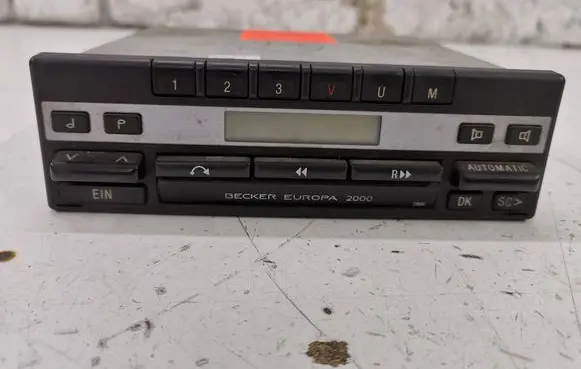 Mercedes-Benz E W124 Radio/CD/DVD/GPS head unit A0028207886
