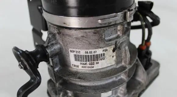 Citroen C4 Grand Picasso Power steering pump 9684040280 A0012434