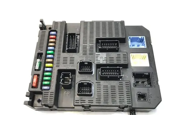 Peugeot 207 Comfort/convenience module 9695285480