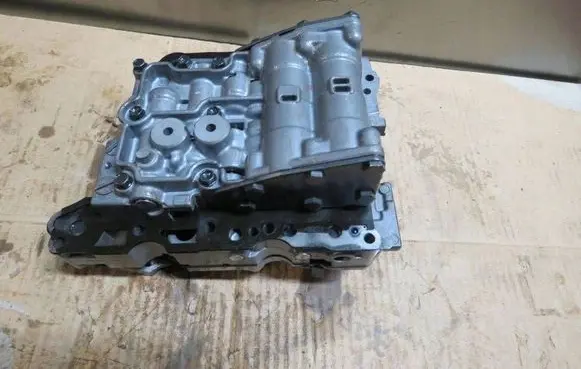 Volvo V70 Transmission gearbox valve body 3547550A010