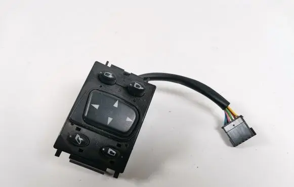 Mercedes-Benz S W220 Wing mirror switch A2208211551