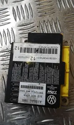 Volkswagen PASSAT B6 Airbag control unit/module 3c0909605m