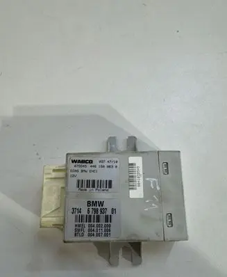 BMW 5 F10 F11 Air suspension control unit module (rear) 6798937 004011006 4461500630