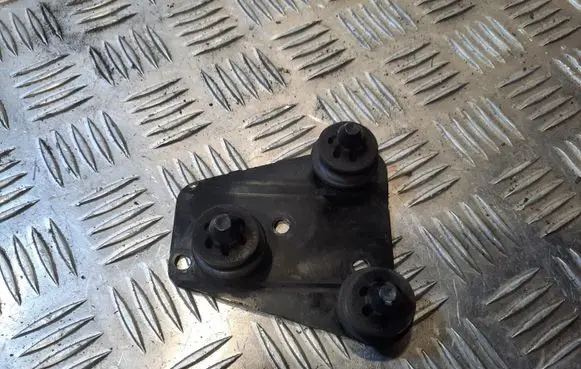 Audi Q5 SQ5 ABS pump bracket 8K0614235B
