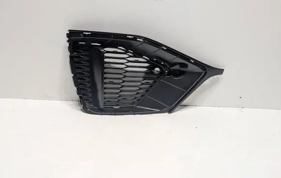 Audi Q8 Front bumper lower grill 4M8807681A 5363 AU5363U8