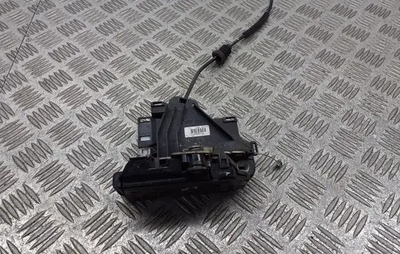 Seat Cordoba (6L) Front door lock 3B1837015