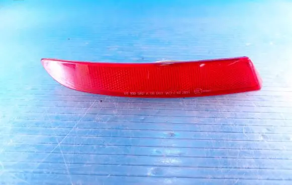 BMW 5 GT F07 Rear tail light reflector 7199647 01022001