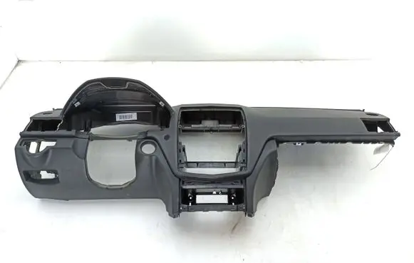 Mercedes-Benz C W204 Dashboard A2046803787