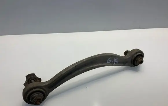 Rear control arm