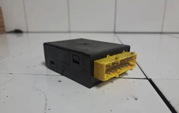 BMW 5 E39 Immobilizer control unit/module 61358375840 110187 05393120