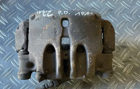 Iveco Daily 35 - 40.10 Front brake caliper