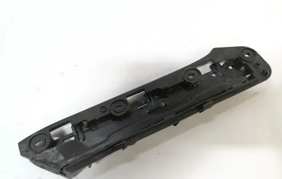 Volkswagen Touran I Front bumper mounting bracket 1T0807935