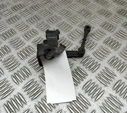 Headlight/headlamp level sensor