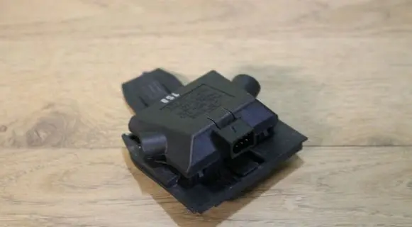 Volkswagen Sharan Alarm movement detector/sensor 7M3959121