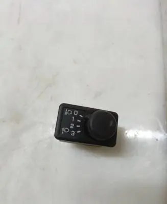 Nissan Almera Tino Headlight level height control switch 36997B