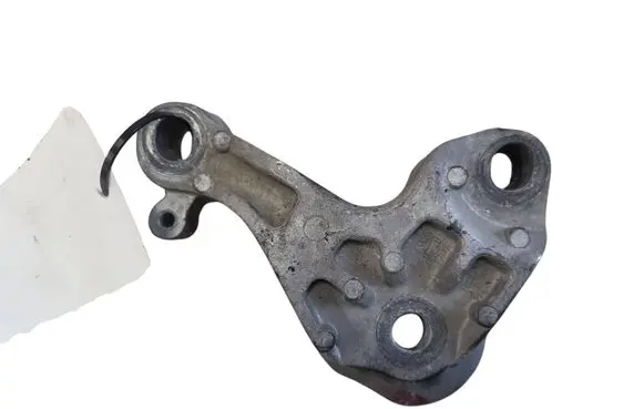 Ford Fiesta Engine mounting bracket