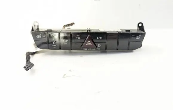 Mercedes-Benz GL X164 Seat heating switch A1648700710 03754876
