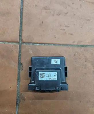 Opel Astra K Parking PDC control unit/module 13521137 837060000000