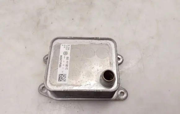 Volkswagen Tiguan Oil filter mounting bracket 05E117021C