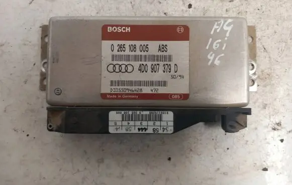 Audi A4 S4 B5 8D Engine control unit/module 4D0907379D 0265108005 DT0550946428