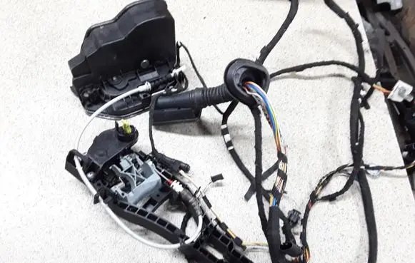BMW 4 F32 F33 Front door wiring loom 9337197