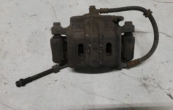 Mitsubishi Outlander Front brake caliper