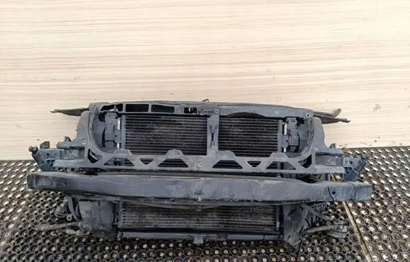 Volkswagen PASSAT B5 Radiator support slam panel