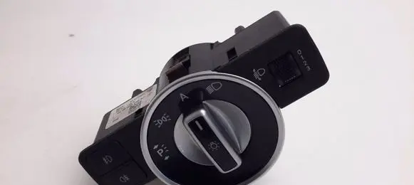 Mercedes-Benz C W204 Light switch A2049058002