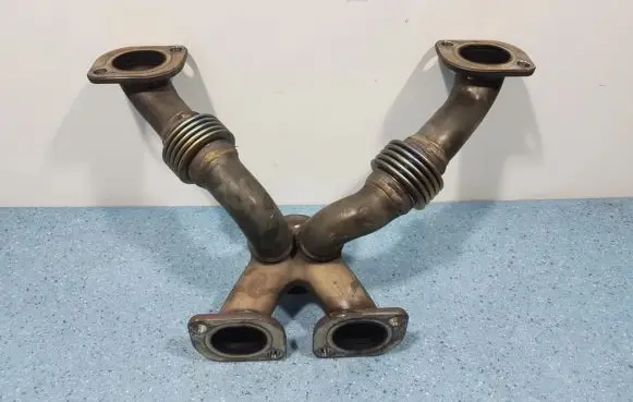 BMW M6 Exhaust manifold 7843780